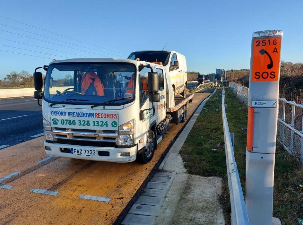 Oxford Breakdown Recovery Truck on M40 Motorway Response